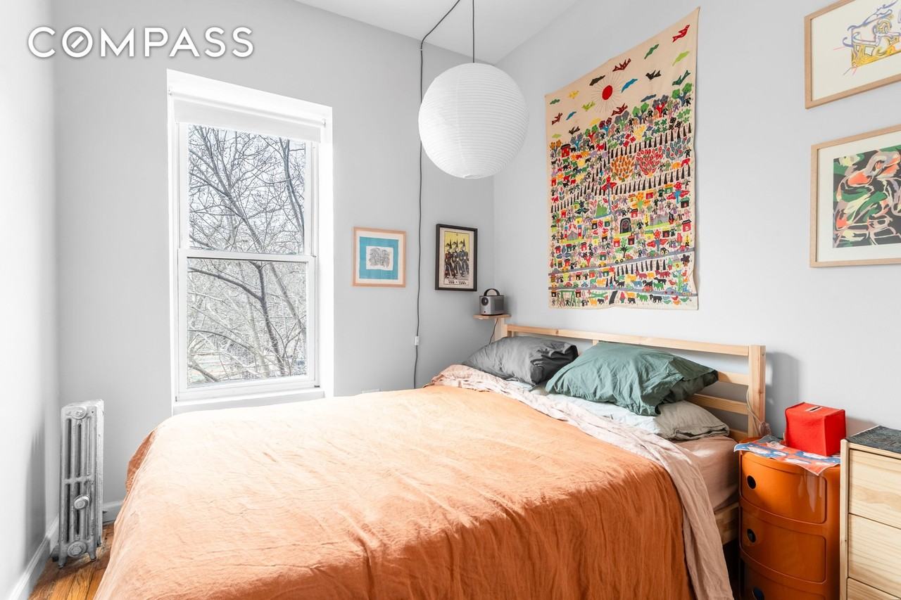 258 Halsey St #3 - Photo 6 of 9