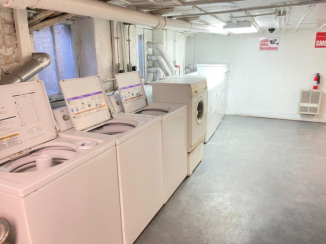 1412 N Ashland Ave - Photo 4 of 4