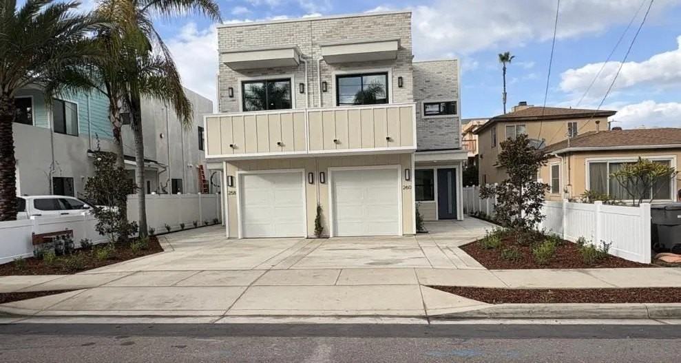 260 Donax Ave - Photo 3 of 50