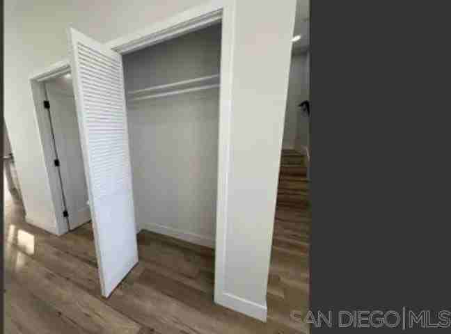 260 Donax Ave - Photo 4 of 50