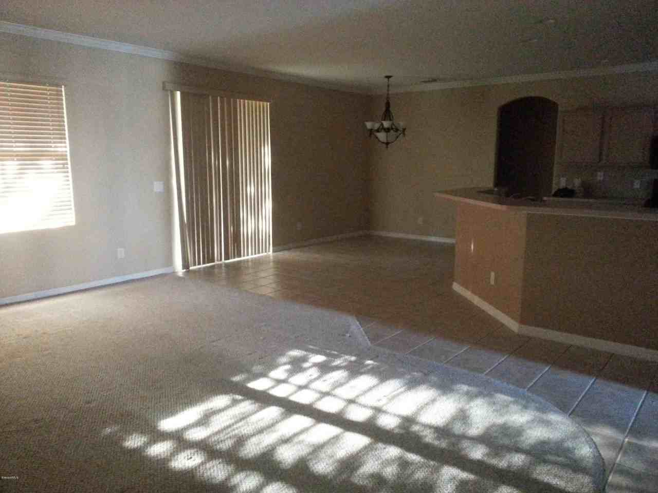 1831 Barrington Cir - Photo 6 of 14