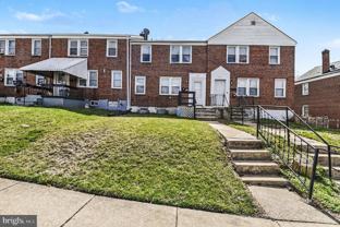 1329 TAYLOR Avenue unit: Upstairs - Photo 1 of 1