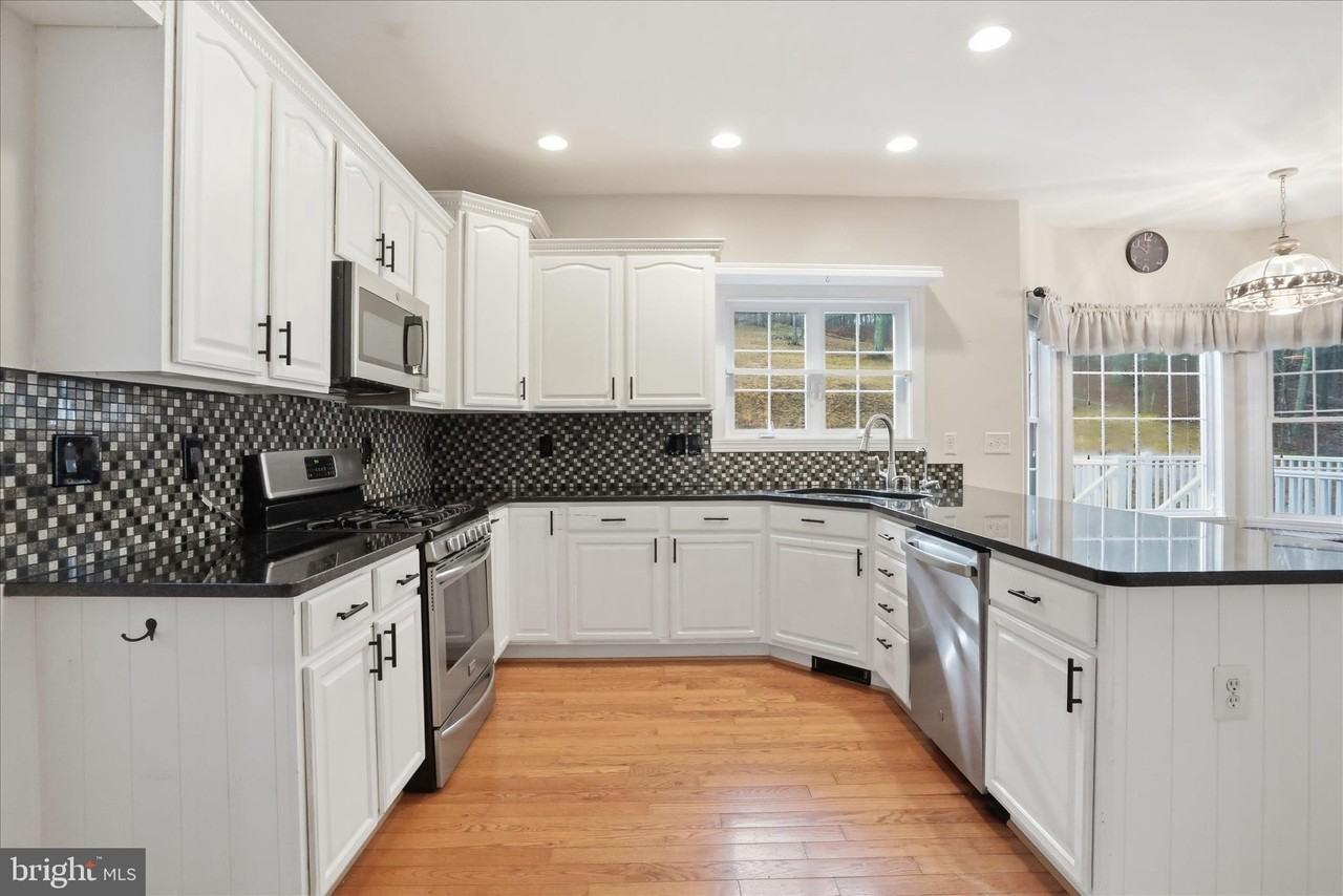 117 Glen Ridge Rd - Photo 5 of 34