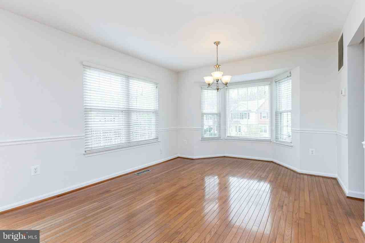 6751 Jenny Leigh Ct - Photo 6 of 26