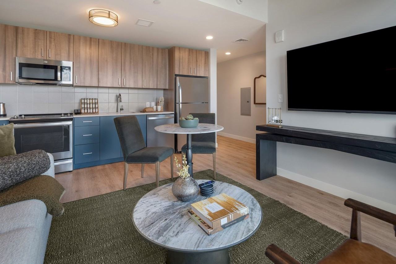 485 Foley Street - Photo 3 of 50