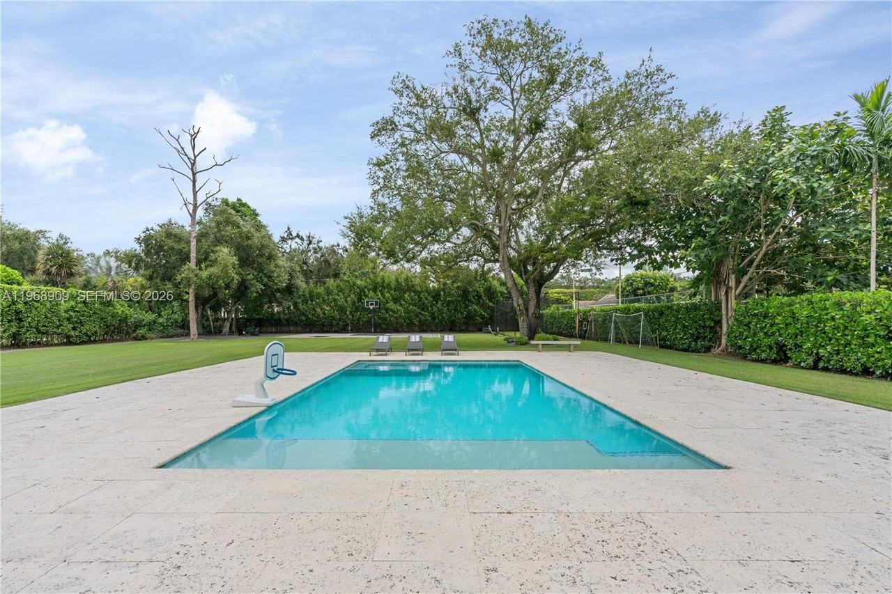 SW 90th St & SW 93rd Ave - Photo 7 of 52