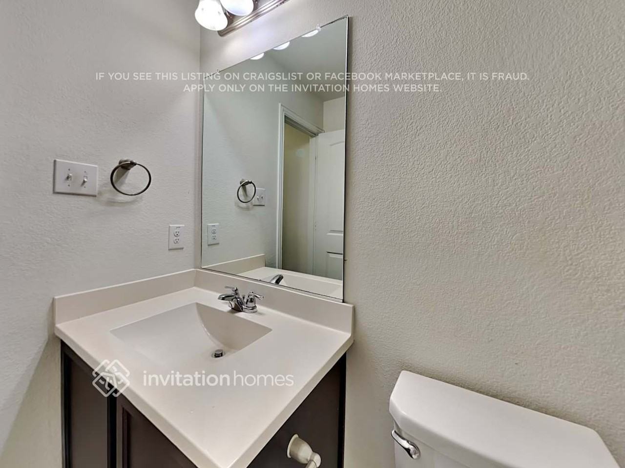 1341 Rembrandt Dr - Photo 7 of 10