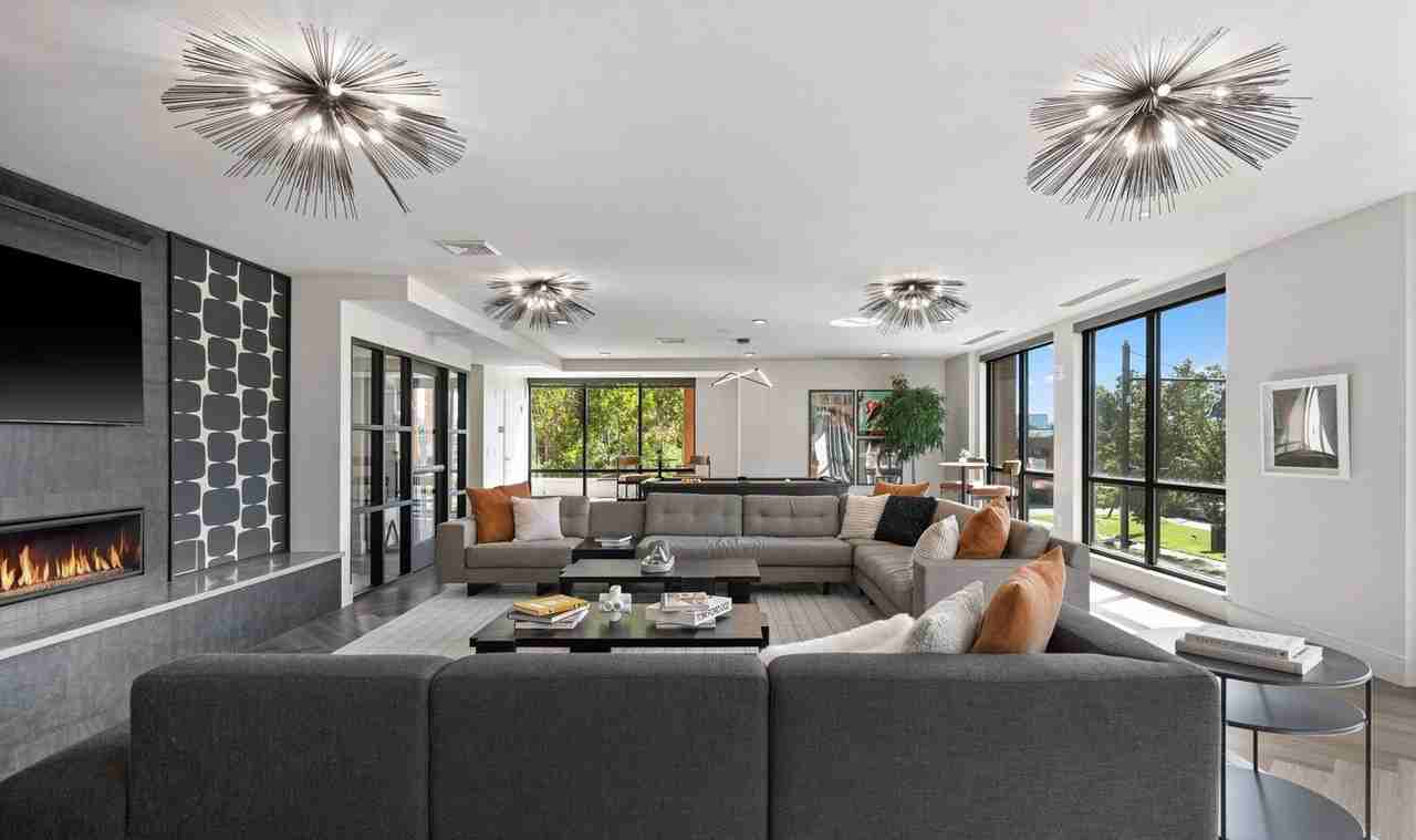 20 Inner Belt Rd #1382512P - Photo 6 of 50