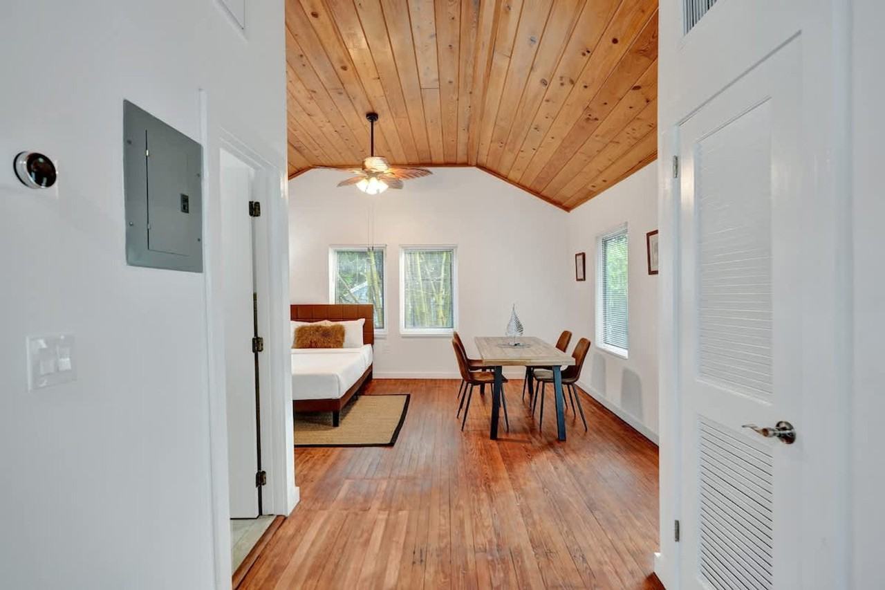 1115 Southwest 4th Street - Photo 5 of 50