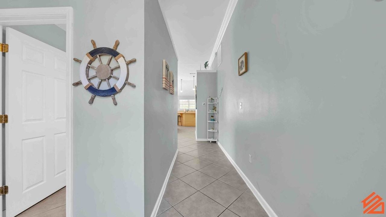 111 Hidden Lakes Dr #1502028P - Photo 3 of 33