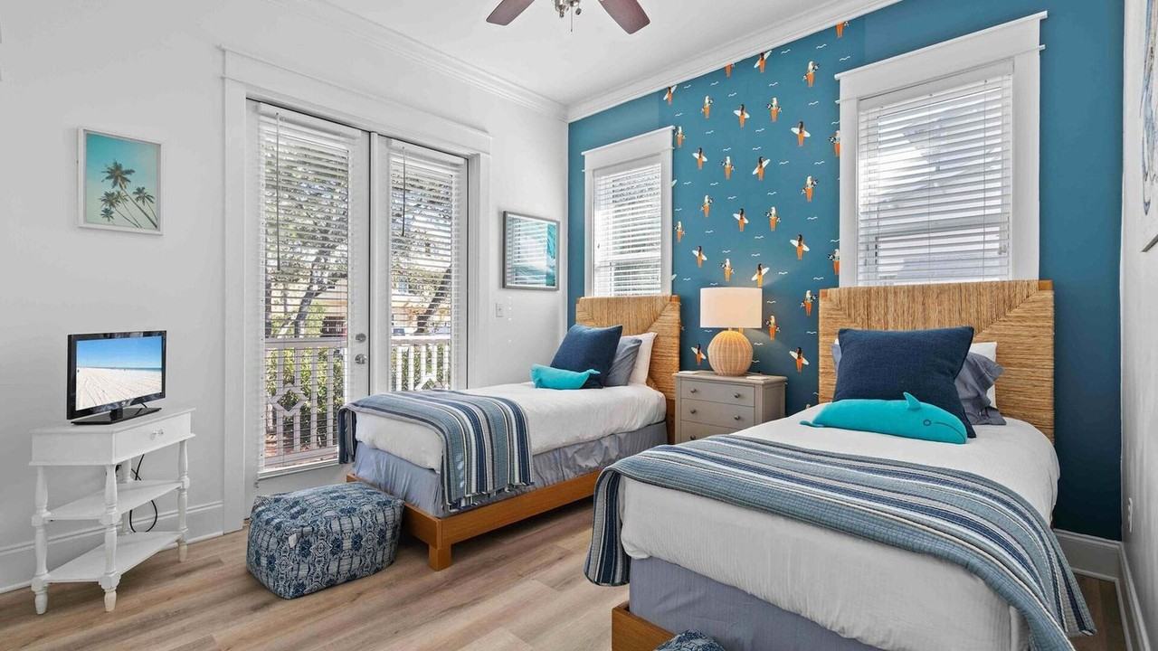 269 San Juan Ave #1502043P - Photo 7 of 35