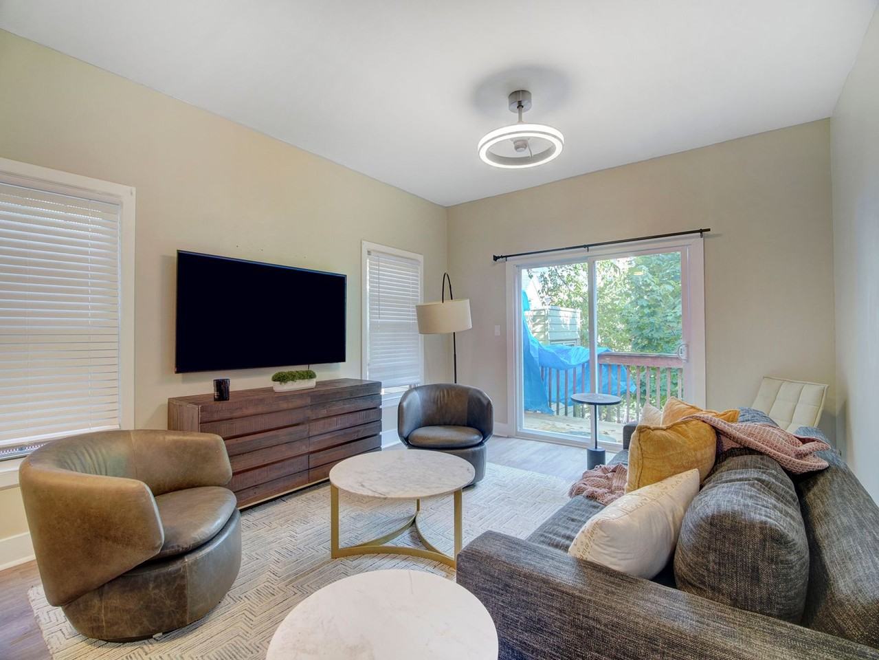 24 Britton St #1501172P - Photo 2 of 12