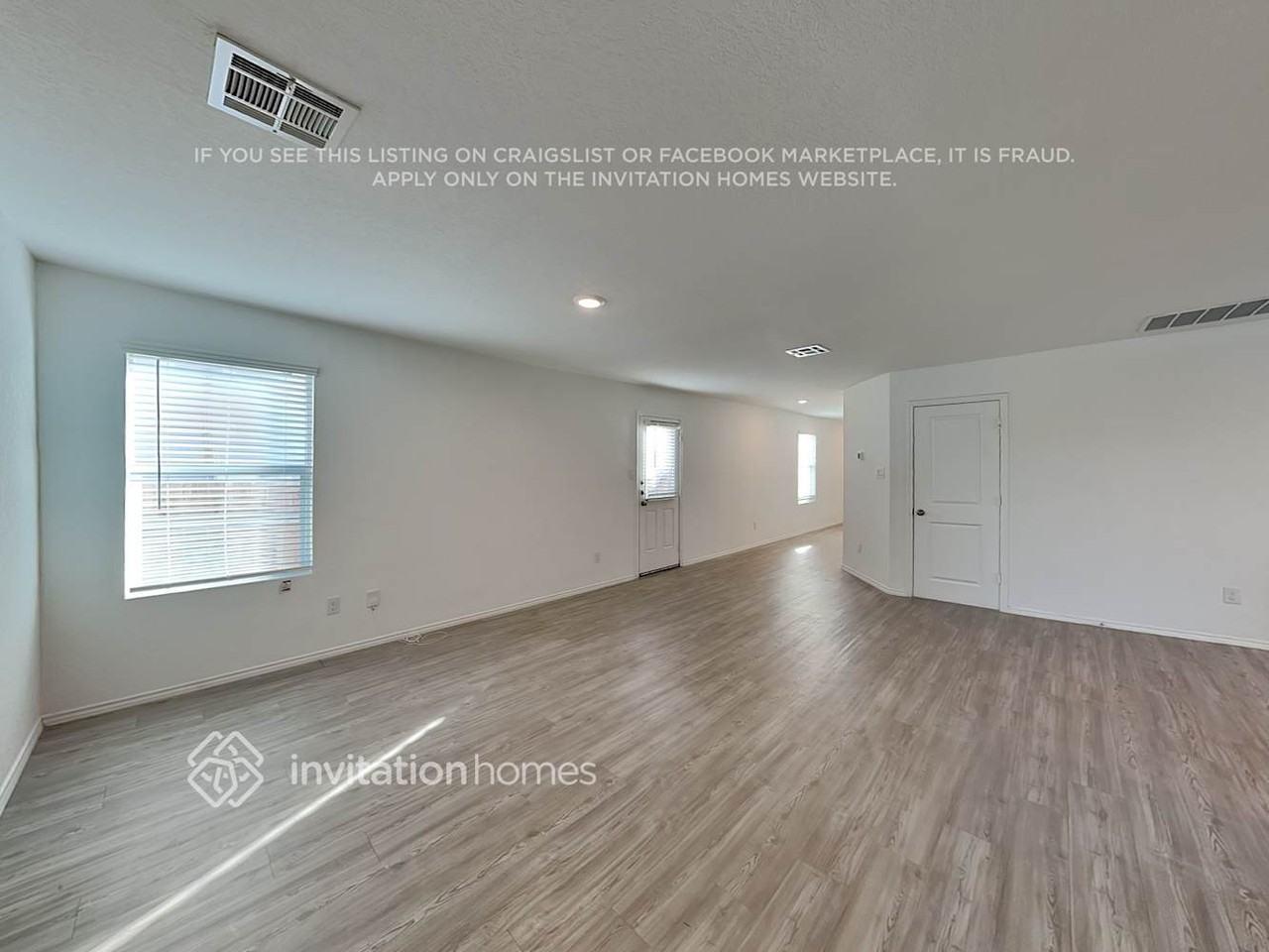 14331 Estuary Pl - Photo 6 of 17