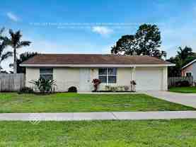 4582 Carthage Cir N - Photo 1 of 1