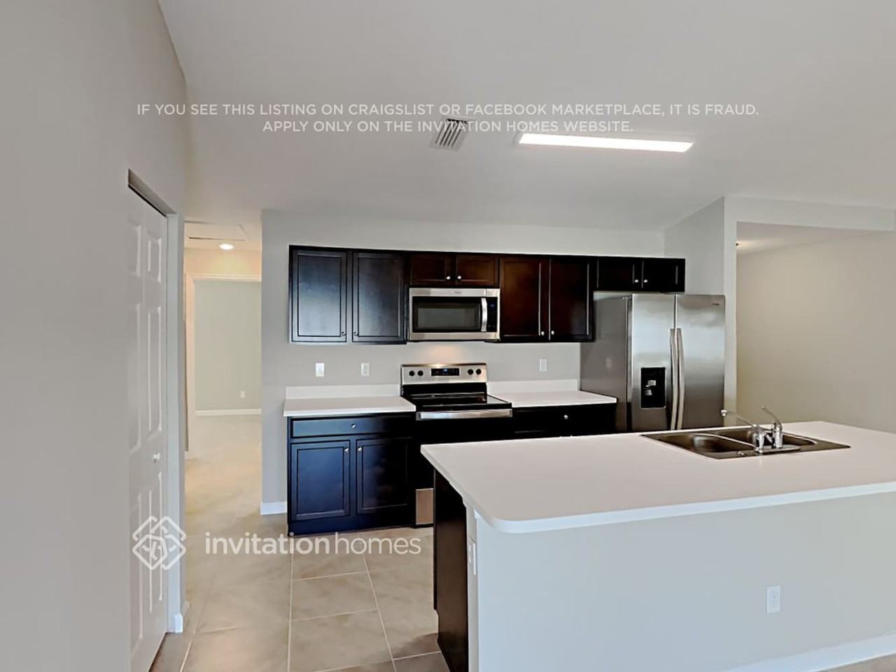 2001 Sw Del Rio Blvd - Photo 7 of 21