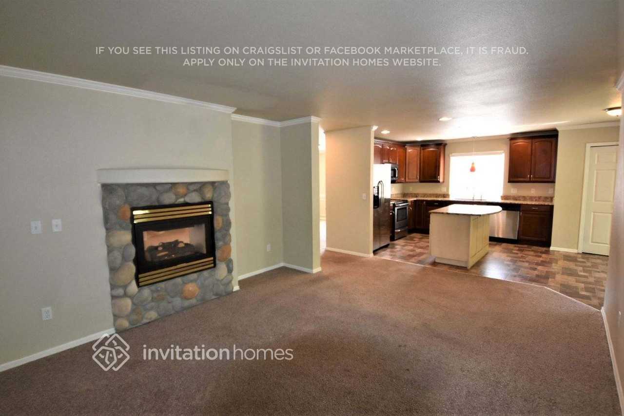 18604 94th Street Ct E - Photo 3 of 12