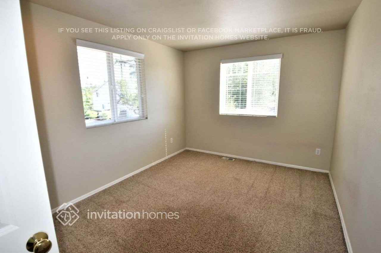 18604 94th Street Ct E - Photo 7 of 12