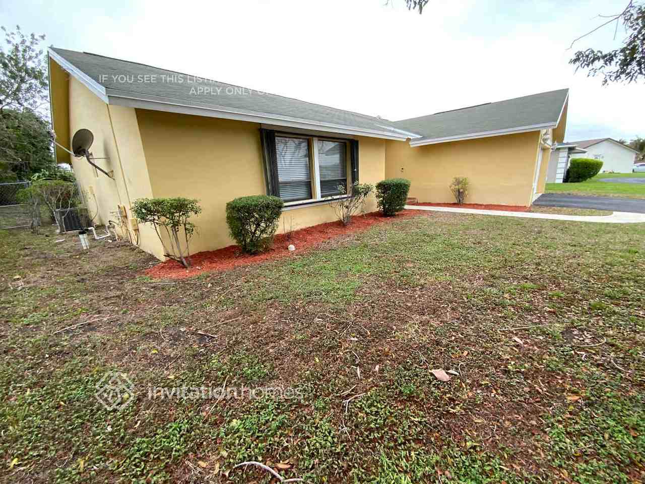 19745 Colorado Cir - Photo 3 of 25