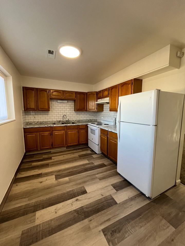 1032 Dayton St #1032-5 - Photo 3 of 13