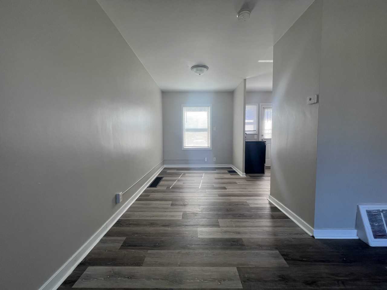 124 Locust Street - Photo 3 of 19