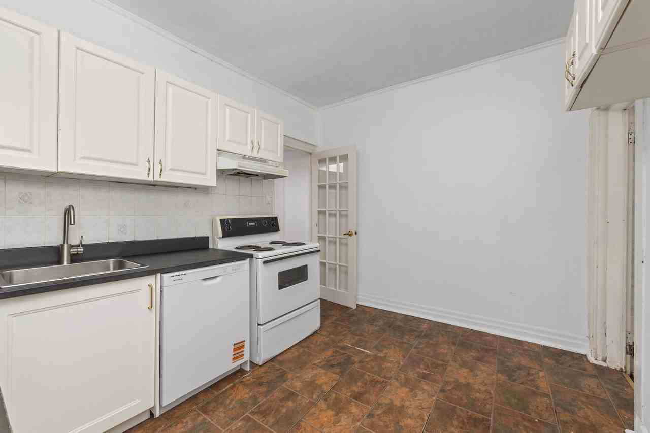 16 Edna Avenue #Main - Photo 4 of 23