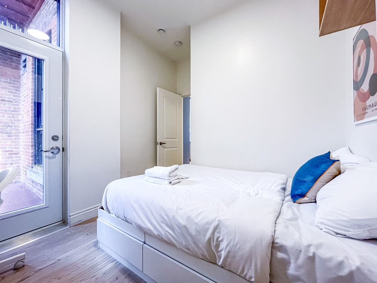 1437 Rue Pierce #2 - Photo 4 of 5