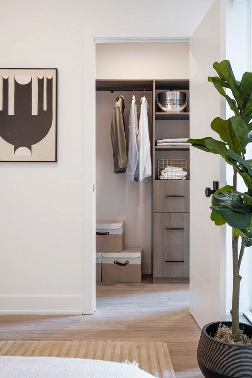 30 Mutual Street - Photo 3 of 22