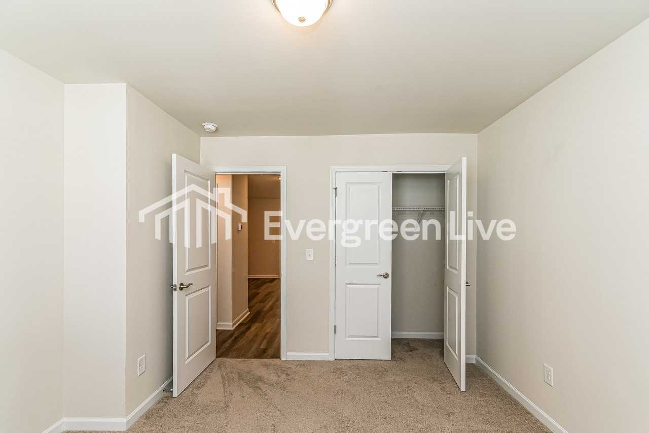 7617 Waypond Ct - Photo 7 of 15