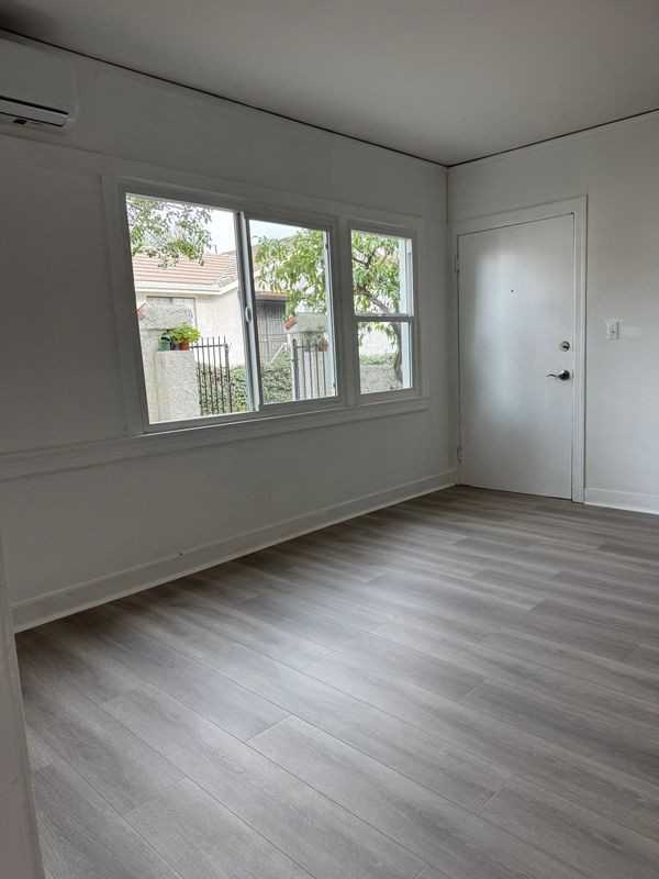 101 S Cordova St ##5 - Photo 5 of 15