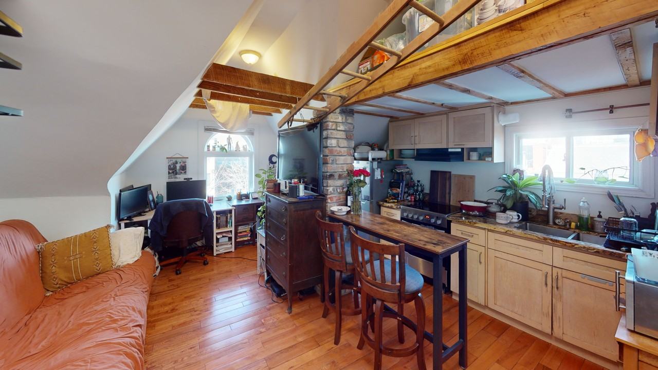 HARBORD ST & SPADINA AVE - Photo 2 of 15