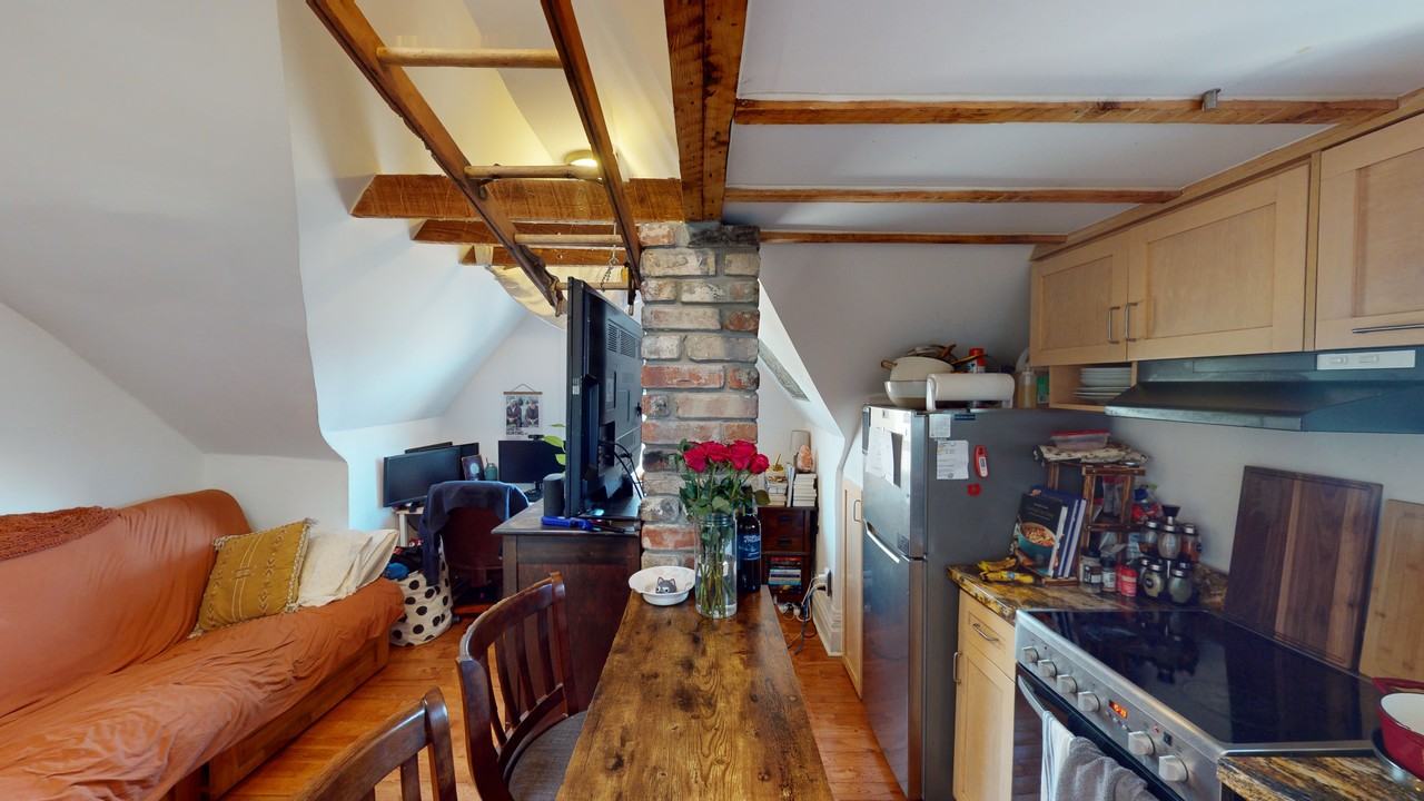 HARBORD ST & SPADINA AVE - Photo 5 of 15