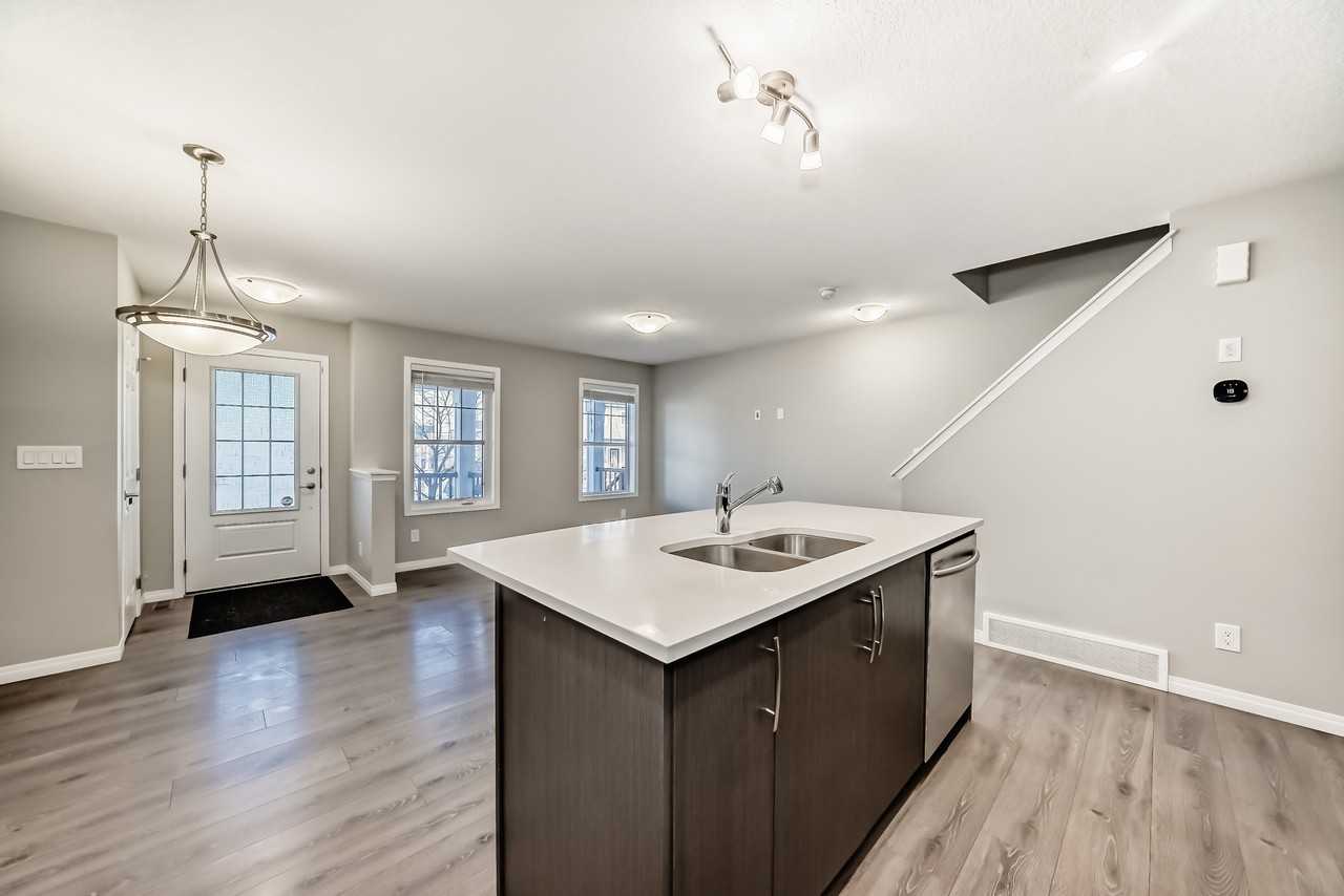 231 Windford Crescent Southwest - Photo 5 of 44