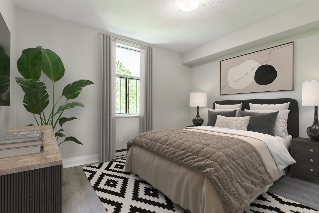 45 Charlton Avenue West - Photo 5 of 7