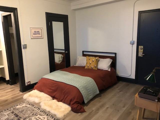 W Pratt Blvd & N Sheridan Rd - Photo 6 of 14