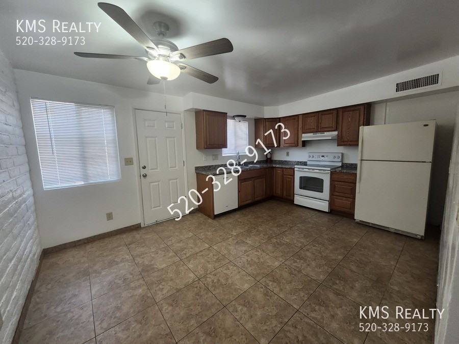 6711 E Hawk Dr - Photo 4 of 25