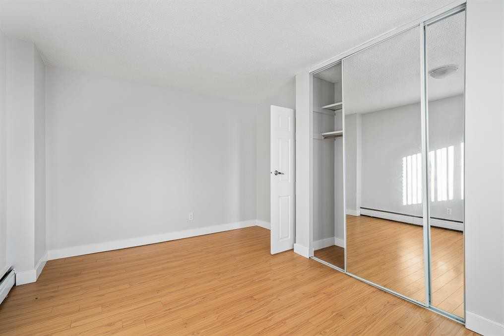 Park Royal Apartments - Photo 4 of 21