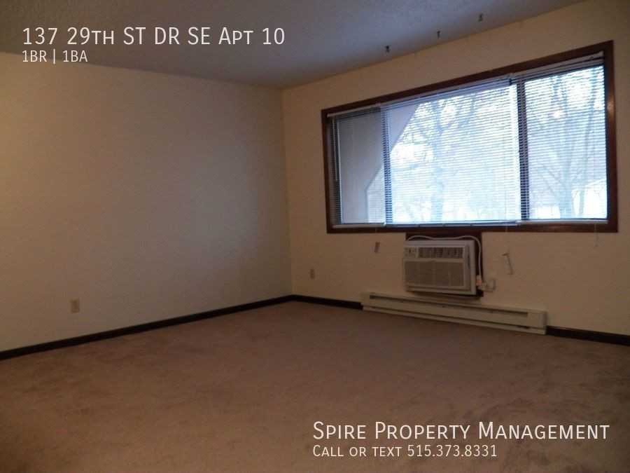 137 29th Street Dr Se Apt 10 - Photo 2 of 9