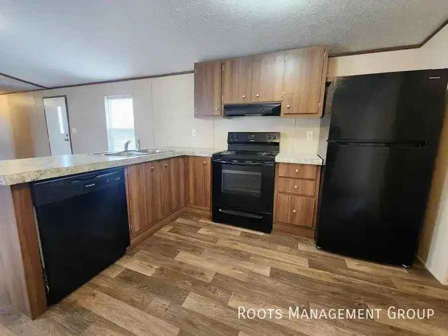 70 Elm St #70 - Photo 3 of 11