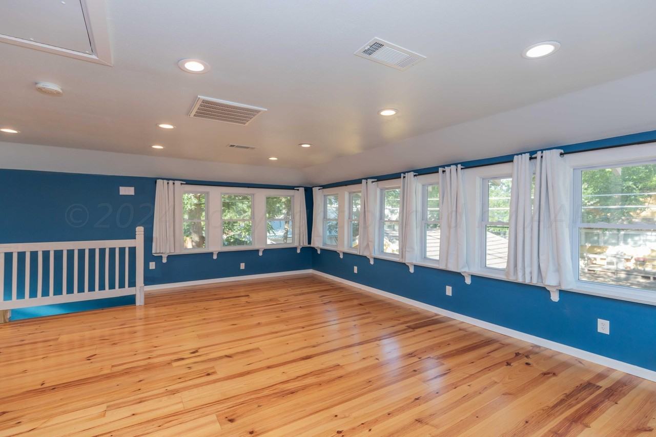 1710A S Polk St - Photo 3 of 25