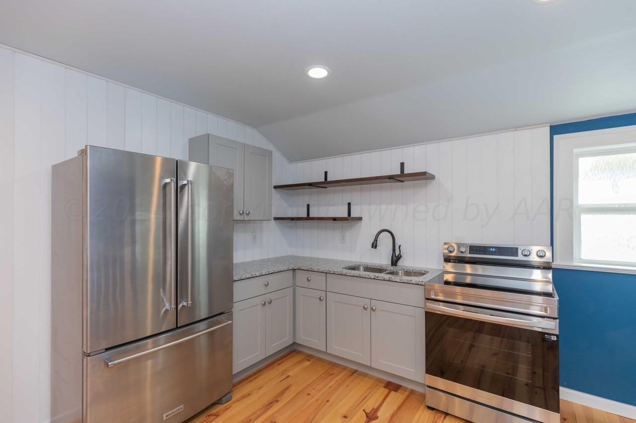 1710A S Polk St - Photo 5 of 25