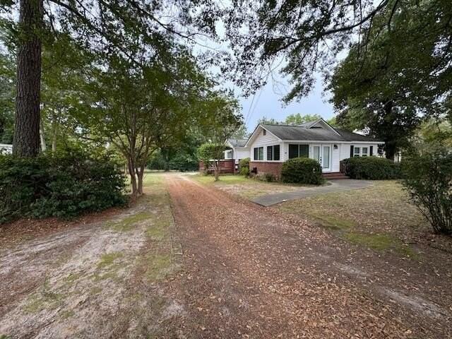 816 York St Ne - Photo 3 of 29