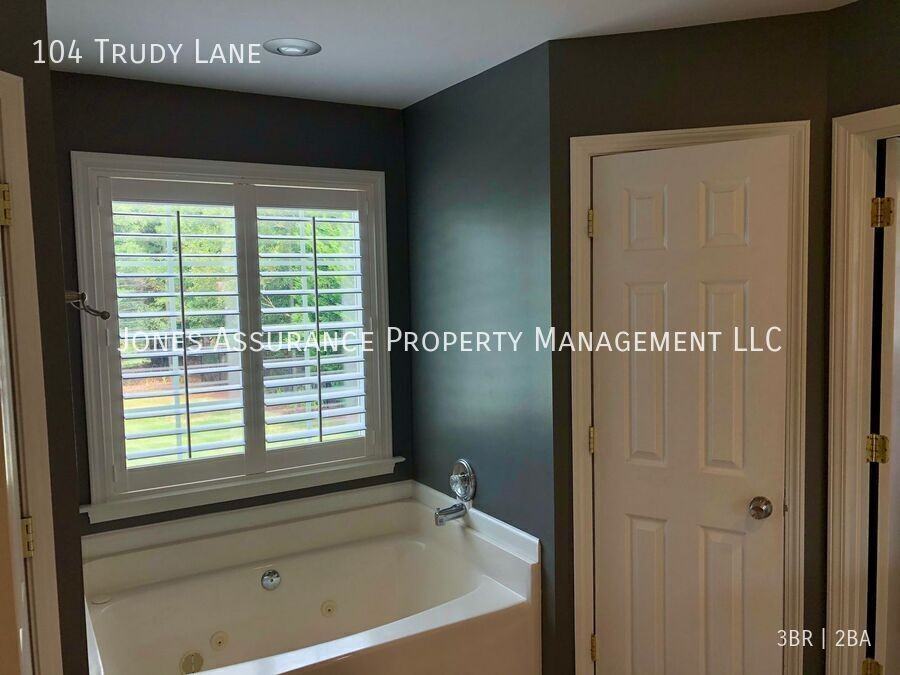 104 Trudy Ln - Photo 5 of 11