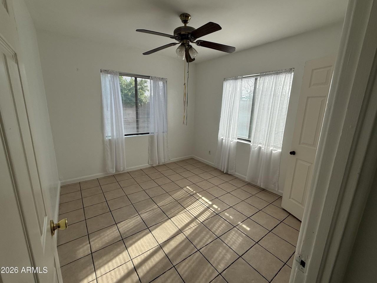 1801 N 7th Ave - Photo 6 of 14