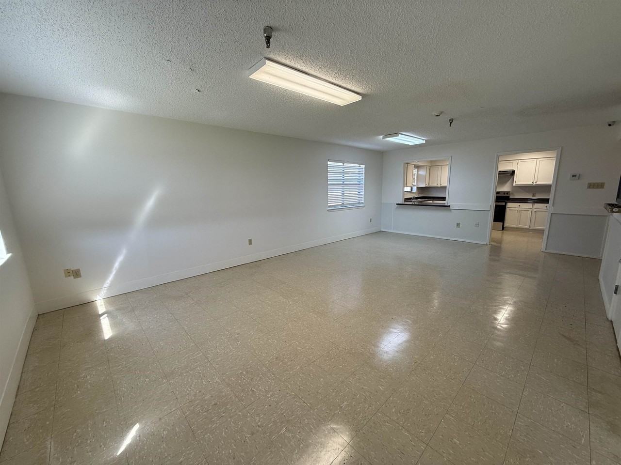 208 Diplomat Way - Photo 6 of 15