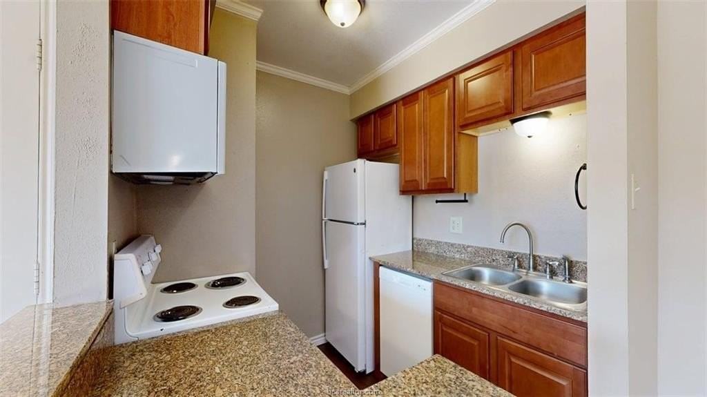 904 University Oaks Blvd #20 - Photo 7 of 27