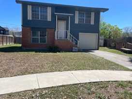 1070 GOLDEN GATE Cir  