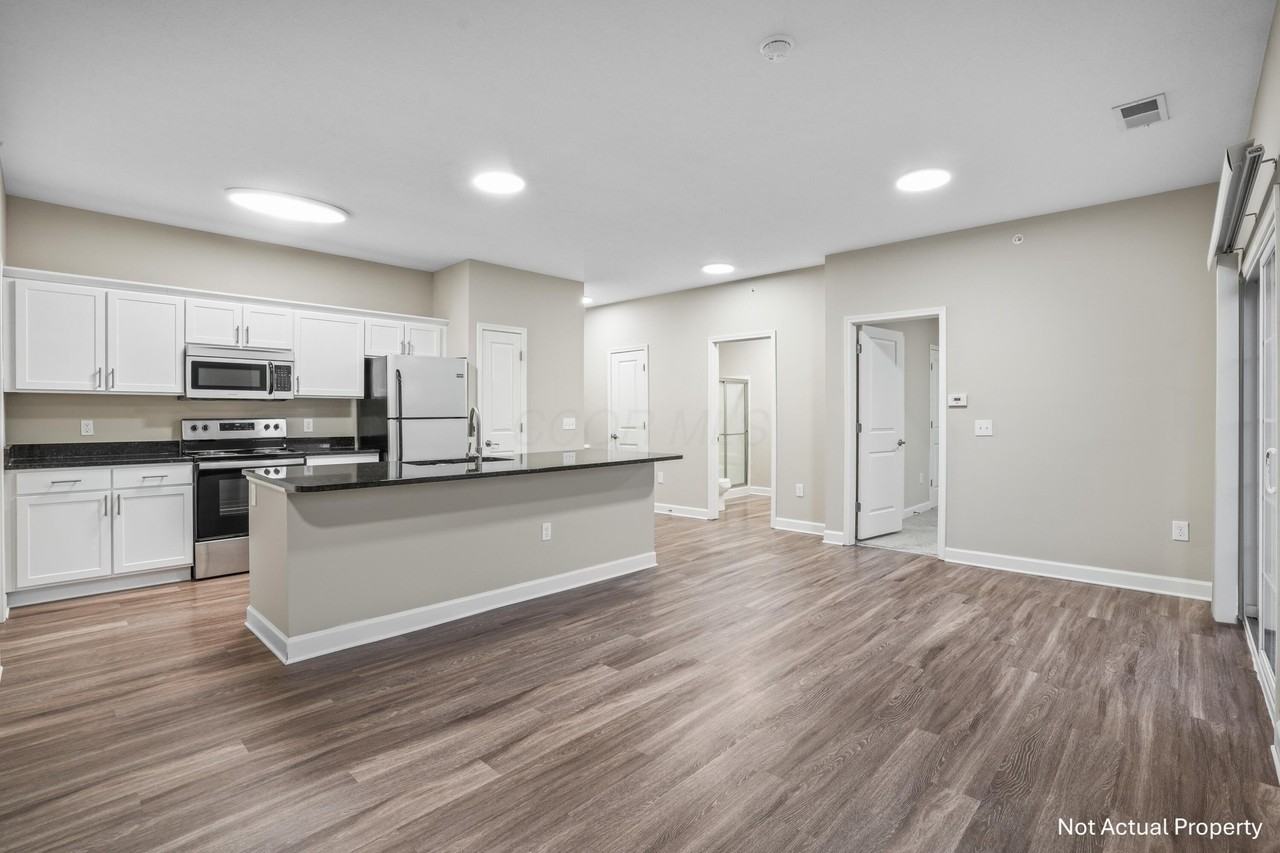 5151 Foxtail Pine St - Photo 3 of 40