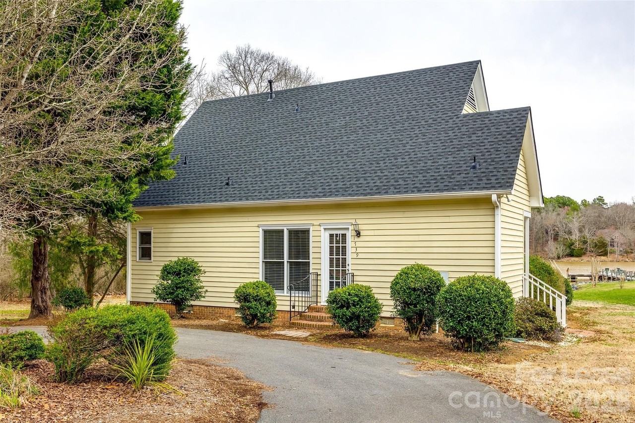 1739 Old Clay Hill Rd - Photo 2 of 31