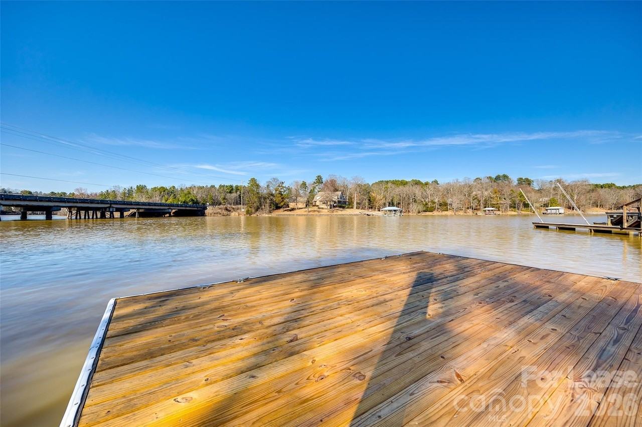 1739 Old Clay Hill Rd - Photo 5 of 31