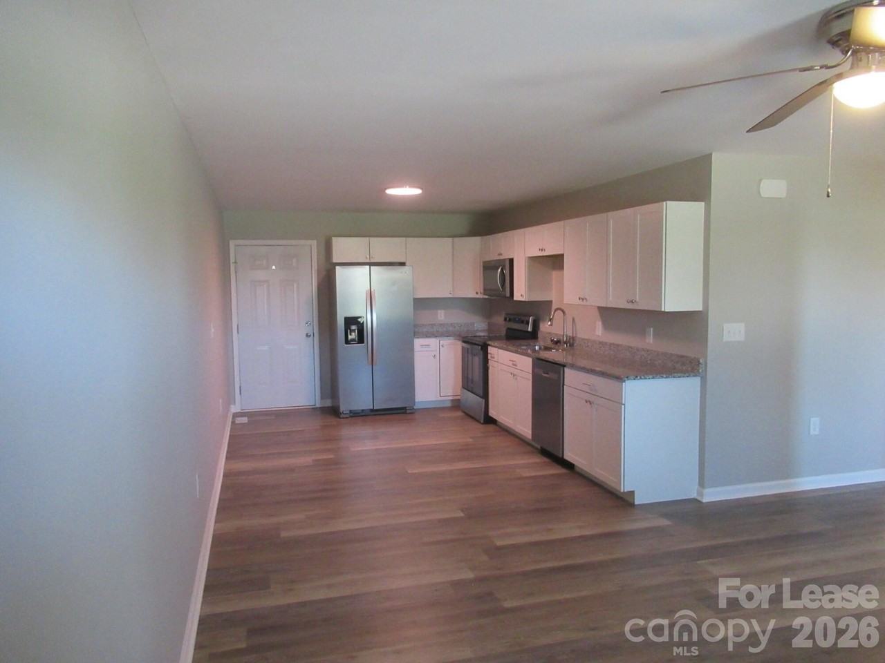 405 Northbrook Iii School Rd - Photo 3 of 16